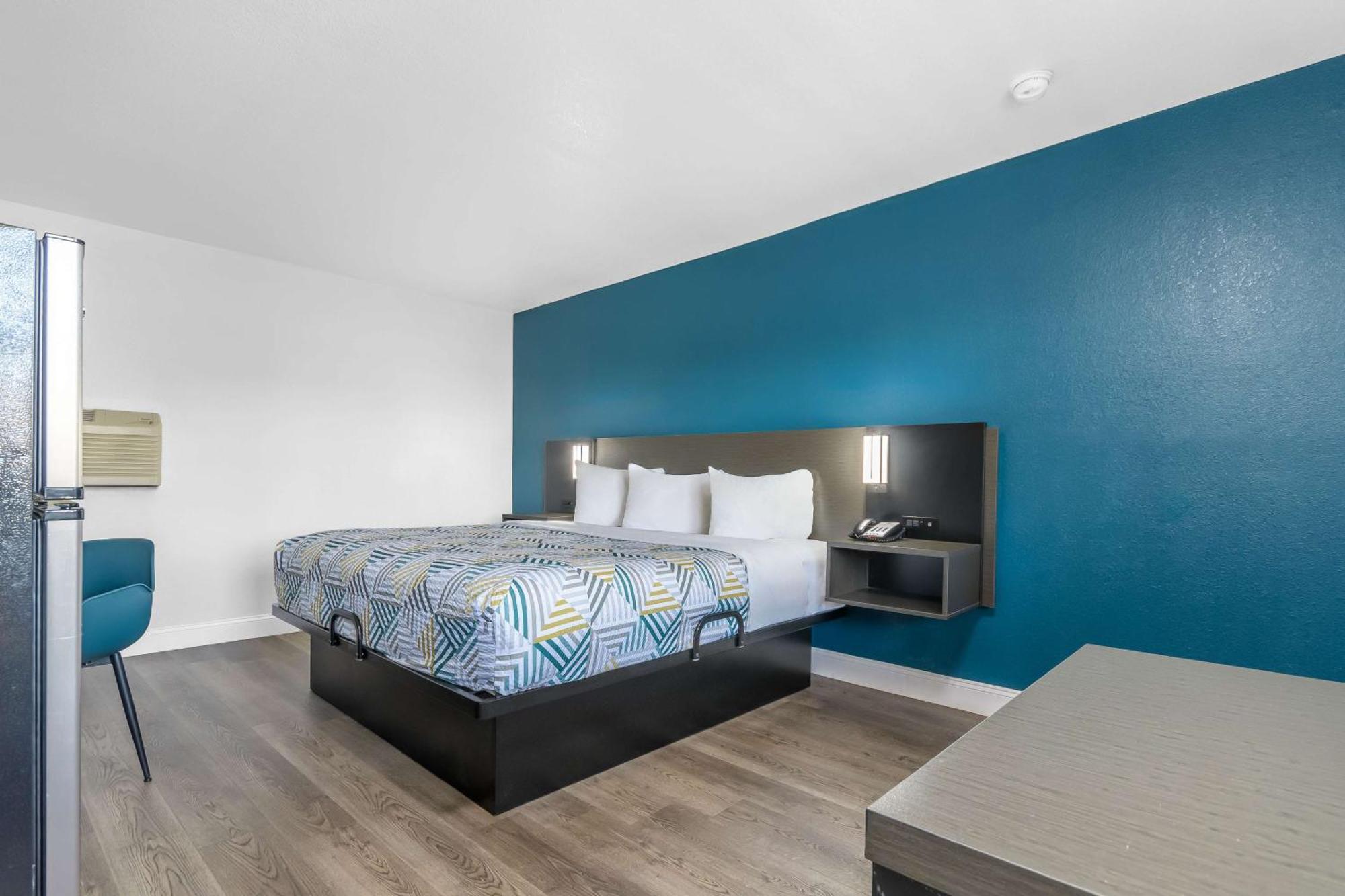 Studio 6 Suites Madera, Ca Yosemite المظهر الخارجي الصورة