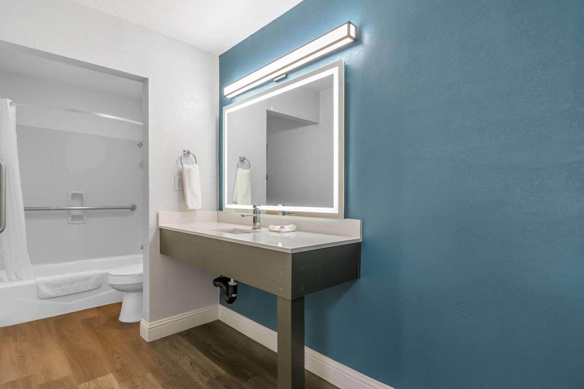 Studio 6 Suites Madera, Ca Yosemite المظهر الخارجي الصورة